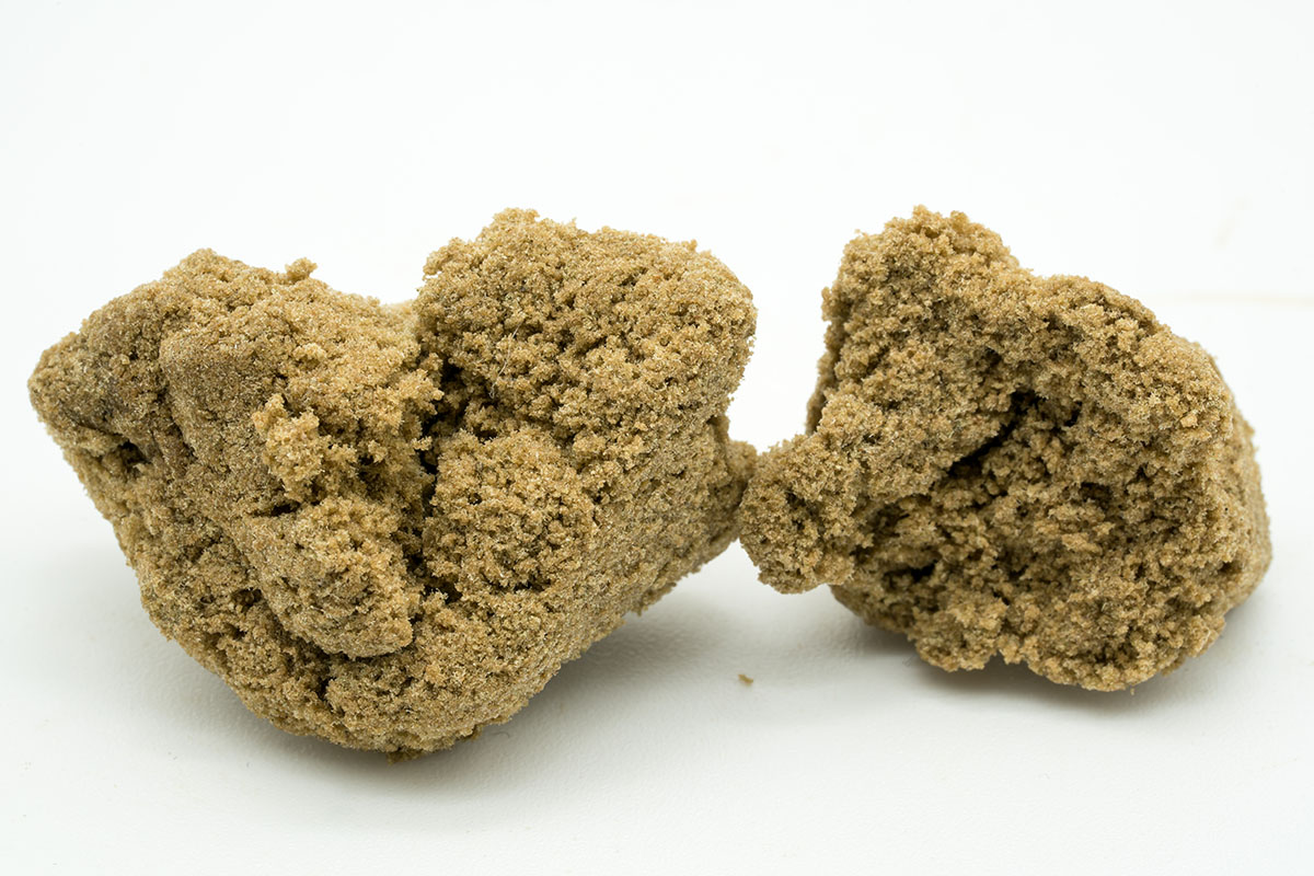 Large amount of full melt bubble hash